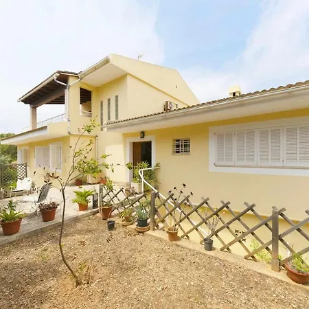 Beonholidays Es Port De Villa *